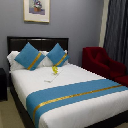 Atlantic Pearl Guest House Midrand Buitenkant foto