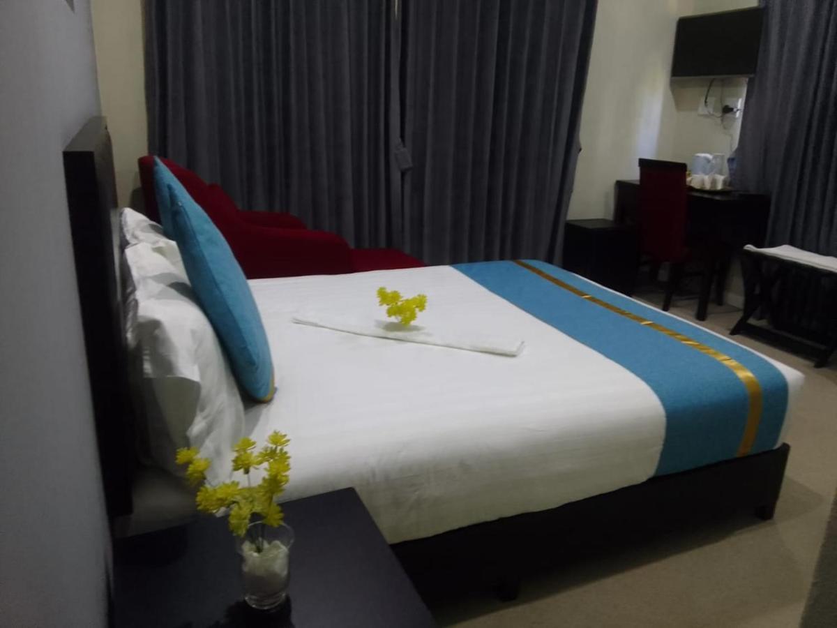 Atlantic Pearl Guest House Midrand Buitenkant foto
