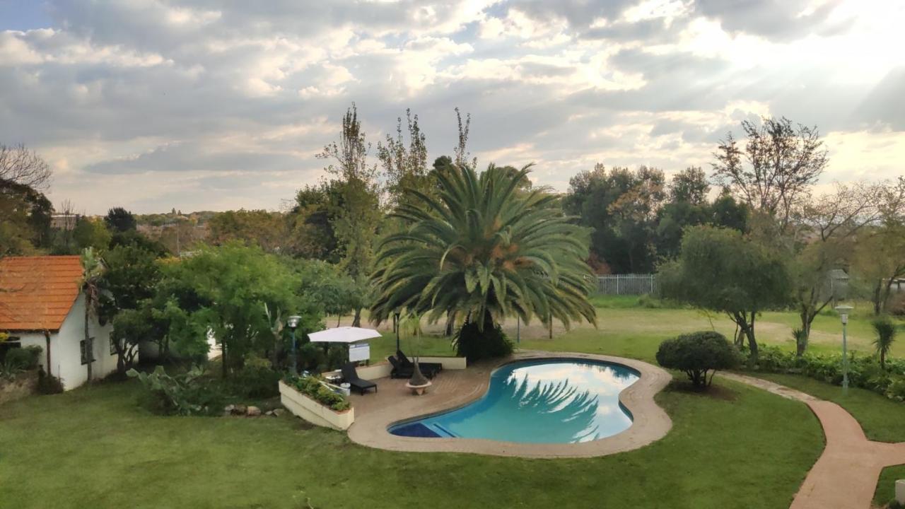 Atlantic Pearl Guest House Midrand Buitenkant foto