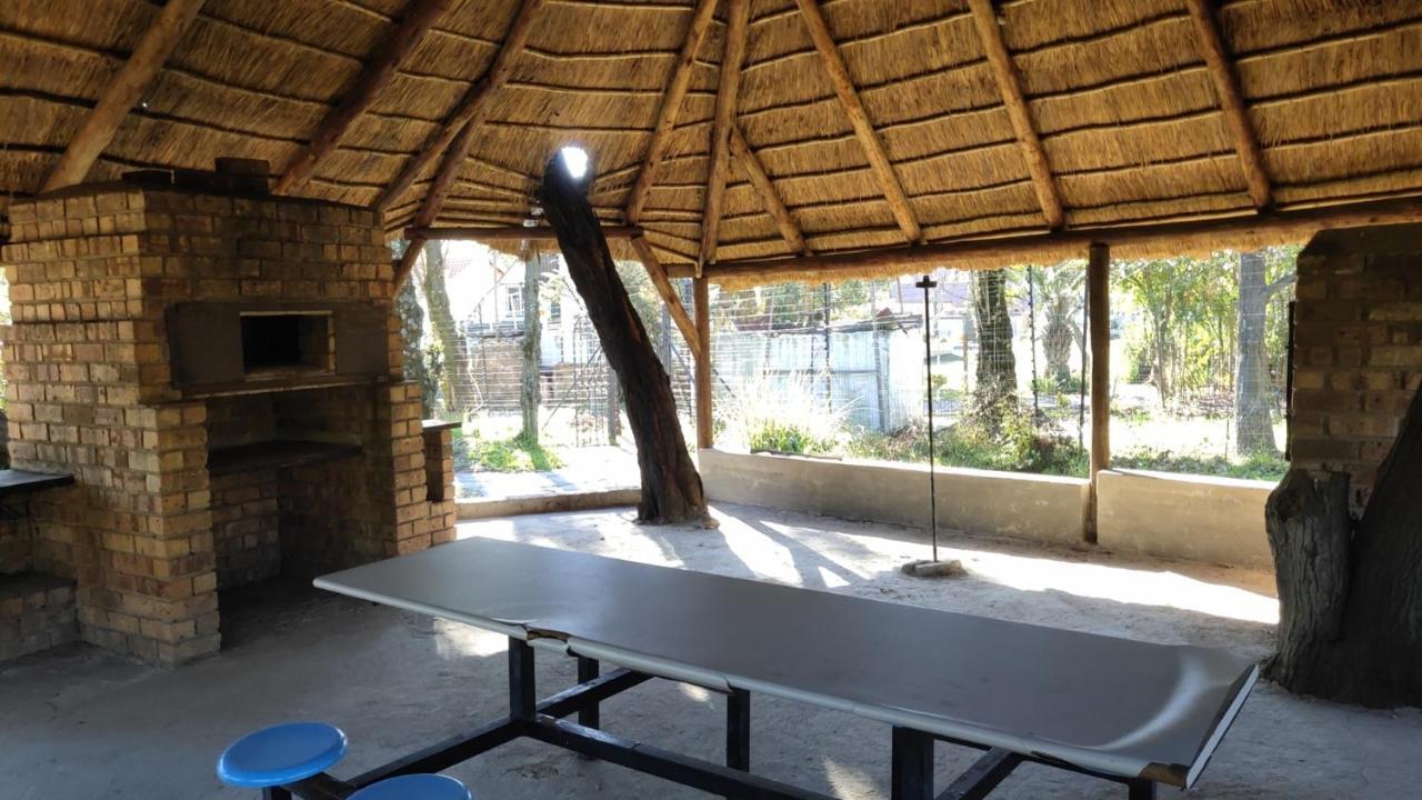 Atlantic Pearl Guest House Midrand Buitenkant foto